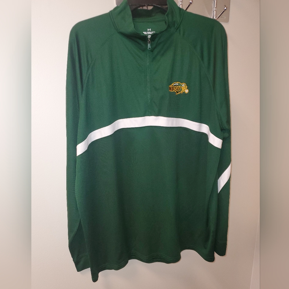 Under Armor NDSU Bison 2XL Green‎ Quarter-Zip Pullover White Stripe Yellow Logo